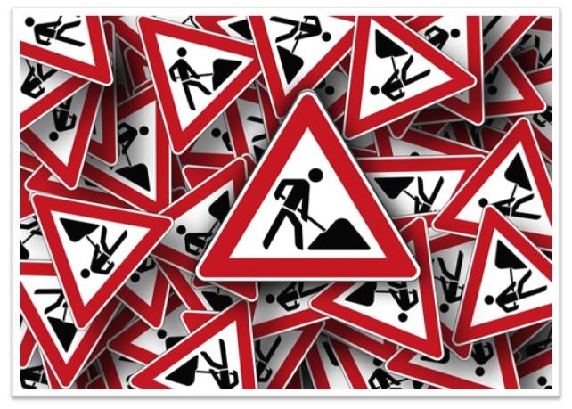 Csőtörés a Kossuth L. sugárúton, az Anna kútnál